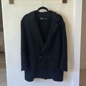 Black oversized blazer